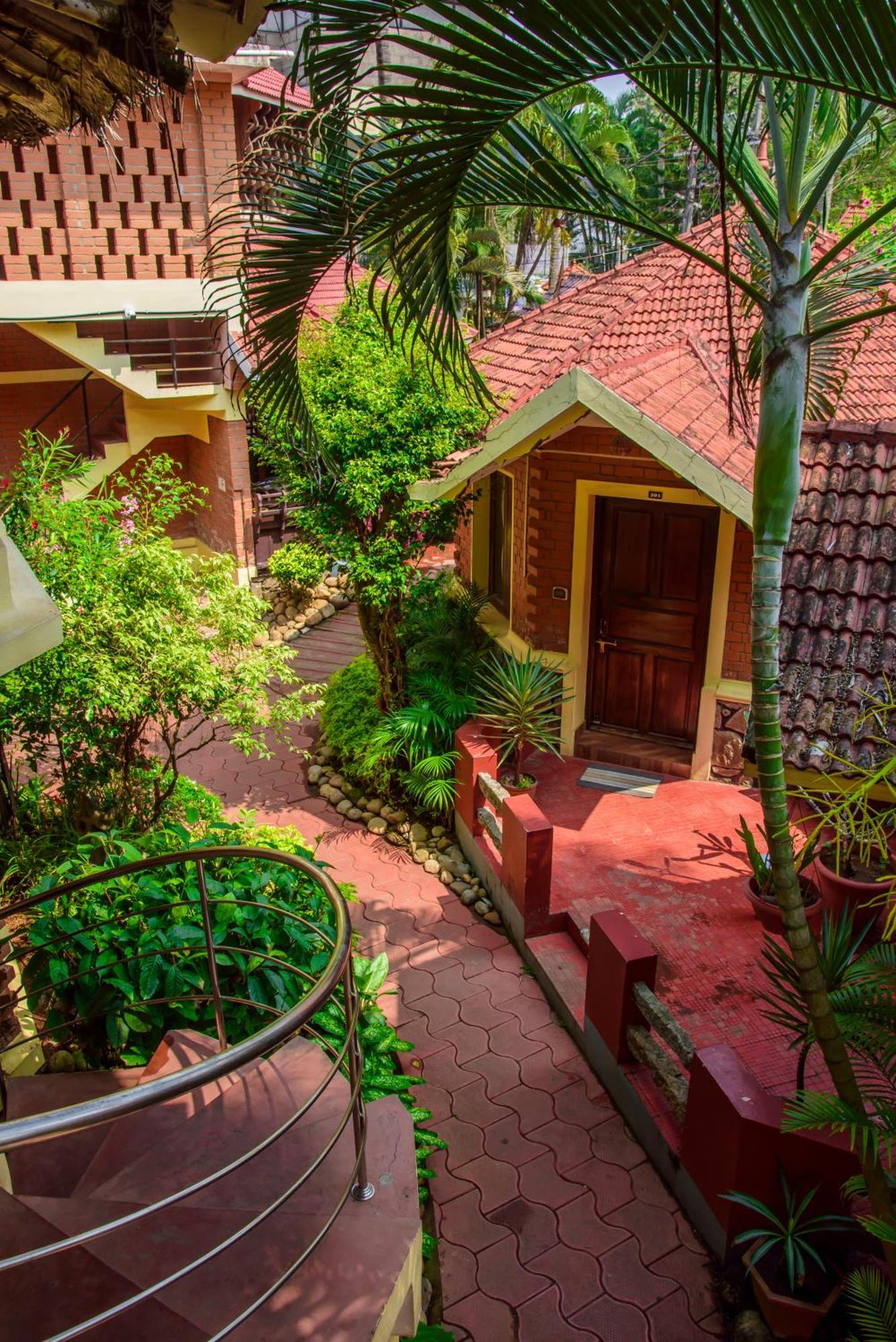 Krishnatheeram Ayur Holy Beach Resorts Varkala Εξωτερικό φωτογραφία